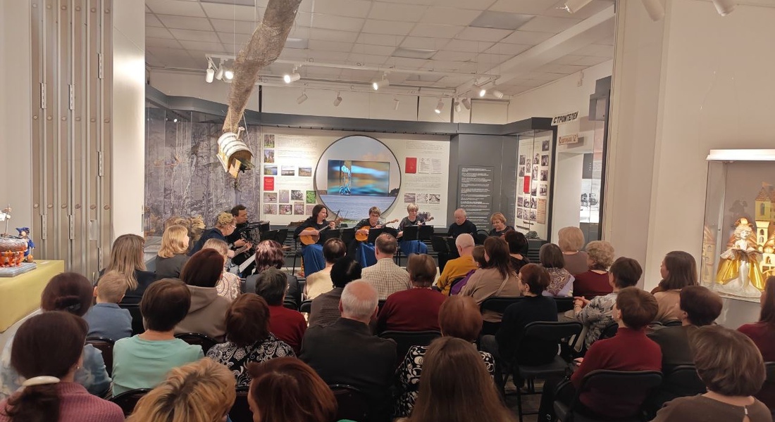 «Рыцарь серебряных струн»: в Удомельском музее отметили юбилей В. В. Андреева «Рыцарь серебряных струн»: в Удомельском музее отметили юбилей В. В. Андреева