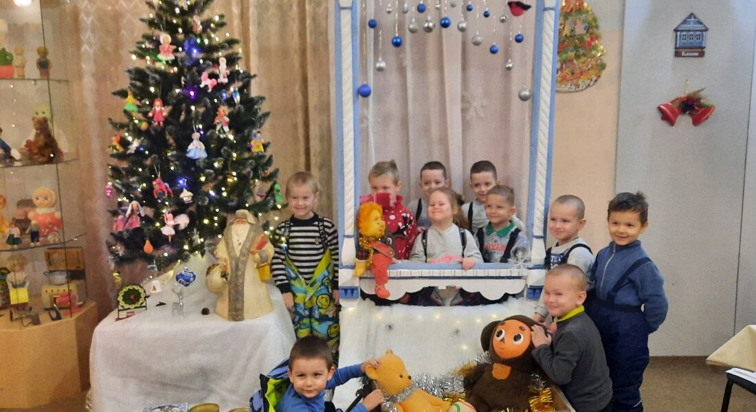 Экскурсии по выставке «К истории моей страны через историю игрушек»