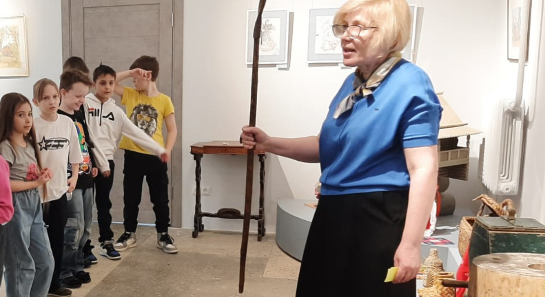 В Удомельском краеведческом музее прошла интерактивная программа с мастер-классом "Широкая масленица"