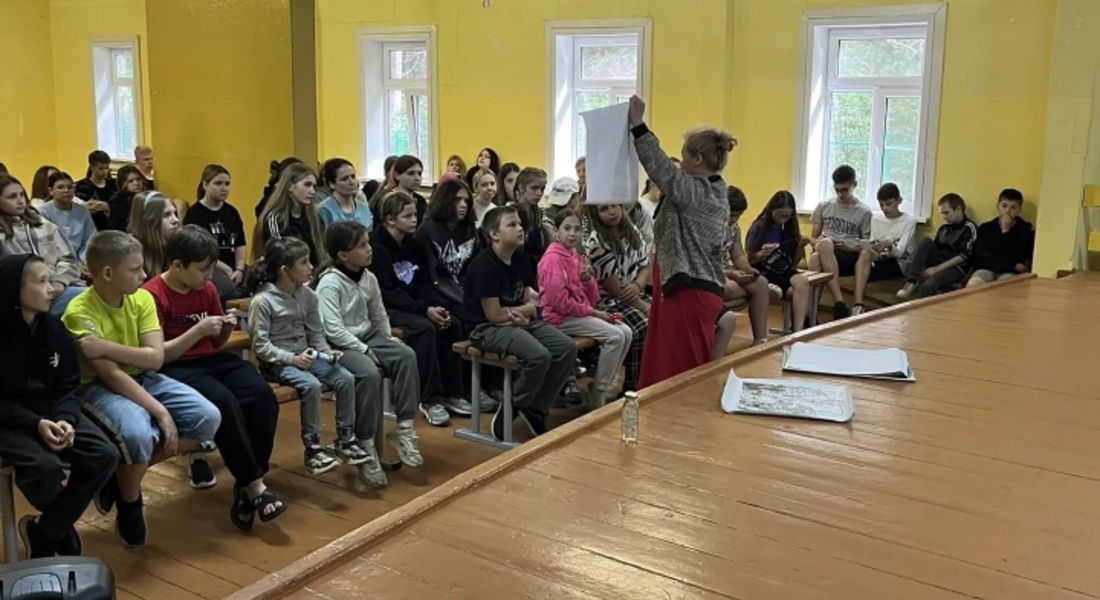 «В гостях в «Сосновом»: Заведующий Домом-музеем М. И. Калинина посетила детский лагерь «В гостях в «Сосновом»: Заведующий Домом-музеем М. И. Калинина посетила детский лагерь