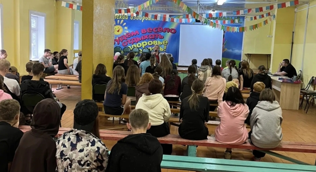 «В гостях в «Сосновом»: Заведующий Домом-музеем М. И. Калинина посетила детский лагерь «В гостях в «Сосновом»: Заведующий Домом-музеем М. И. Калинина посетила детский лагерь