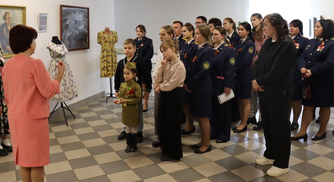 Выставка «Платье Победы»