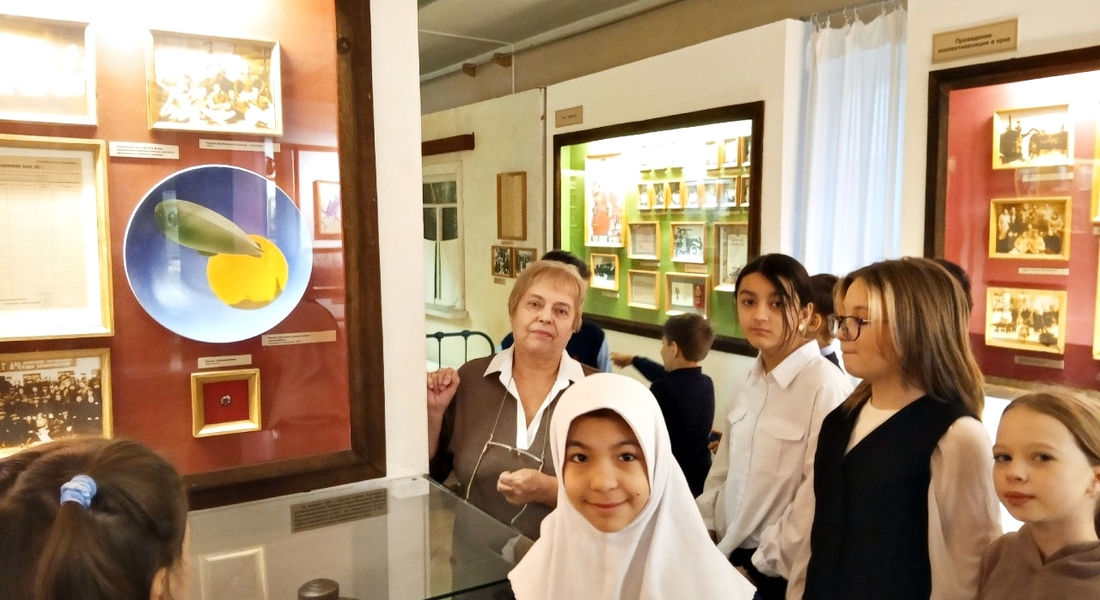 Ученики конаковской гимназии посетили Конаковский краеведческий музей Ученики конаковской гимназии посетили Конаковский краеведческий музей