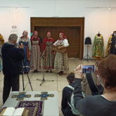 Семейная этностудия «Матица» выступила на открытии выставки «Свет миру»