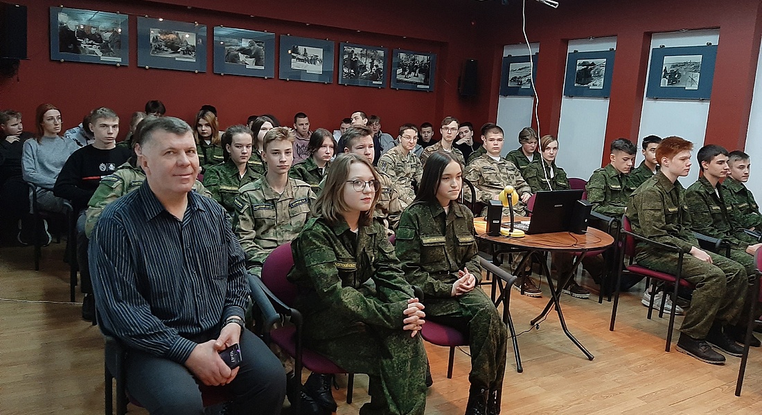 «Непобедимая и легендарная» «Непобедимая и легендарная»