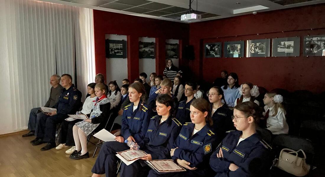 В Музее Калининского фронта состоялась ежегодная конференция школьников «Победа деда – моя Победа!» В Музее Калининского фронта состоялась ежегодная конференция школьников «Победа деда – моя Победа!»