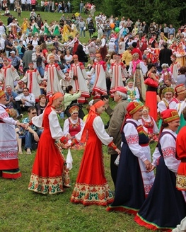 Межрегиональный фольклорный праздник «Троицкие гуляния»