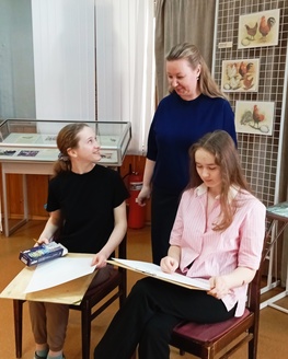 Зубцовский краеведческий музей приютил в своих залах учеников художественной школы Зубцовский краеведческий музей приютил в своих залах учеников художественной школы