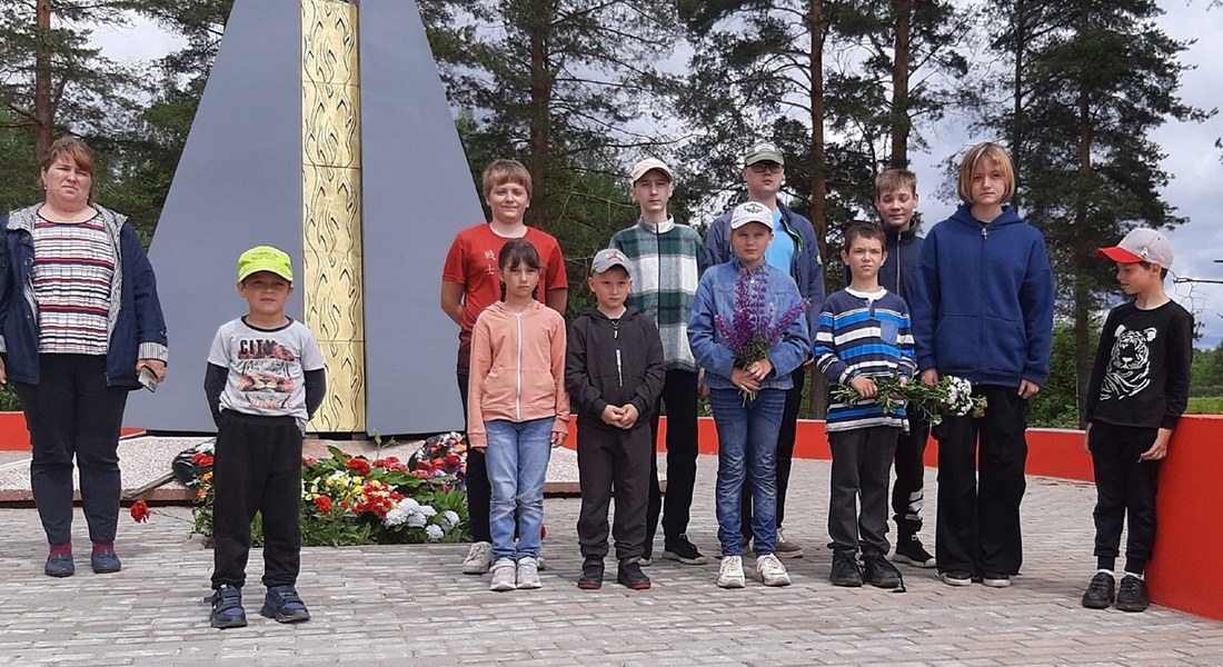 Акция «Памятник у дороги» для школьников