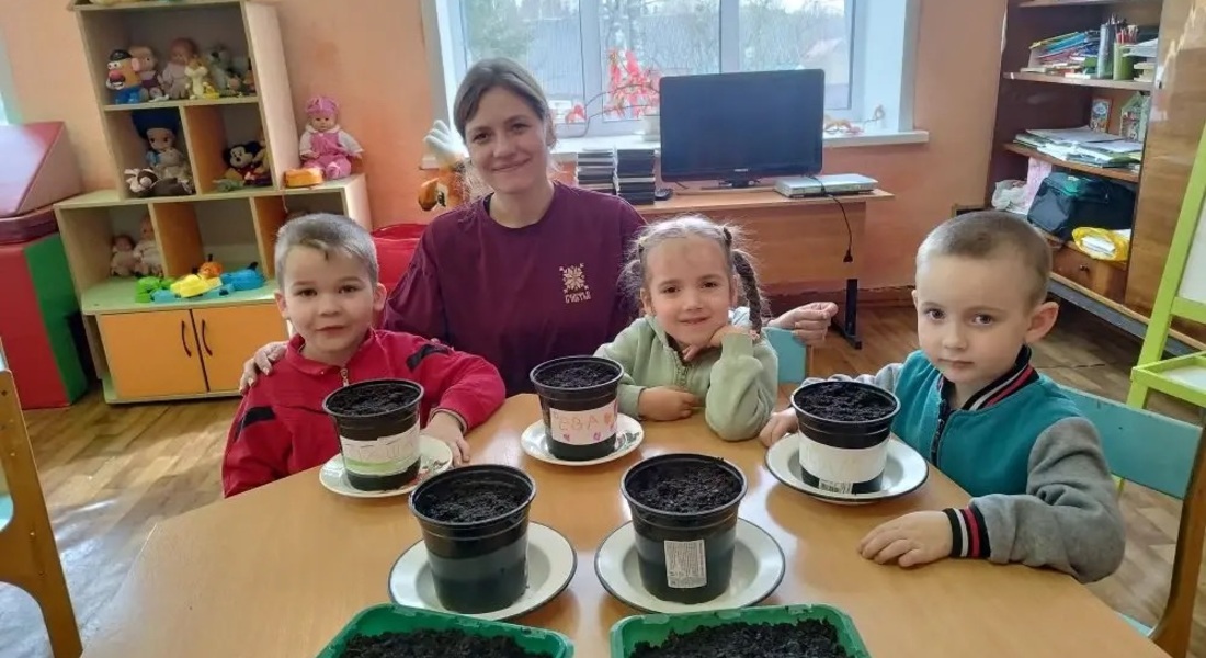 День весеннего равноденствия и «Цветы Победы»: встреча с дошколятами