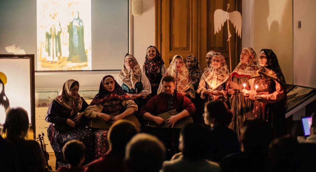 Показ музыкально‑теневого спектакля «Святые слёзы Анны Кашинской»