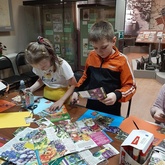 Дети посетили выставку «Игра воображения. Арт-терапия» в Бельском краеведческом музее
