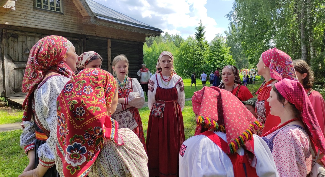 Женское фольклорное пение для взрослых Женское фольклорное пение для взрослых