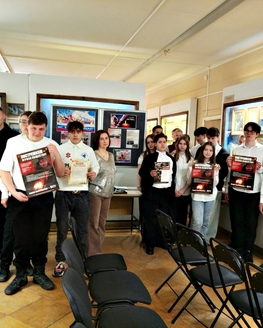 Разговор со студентами о героизме и терроризме в Конаковском краеведческом музее