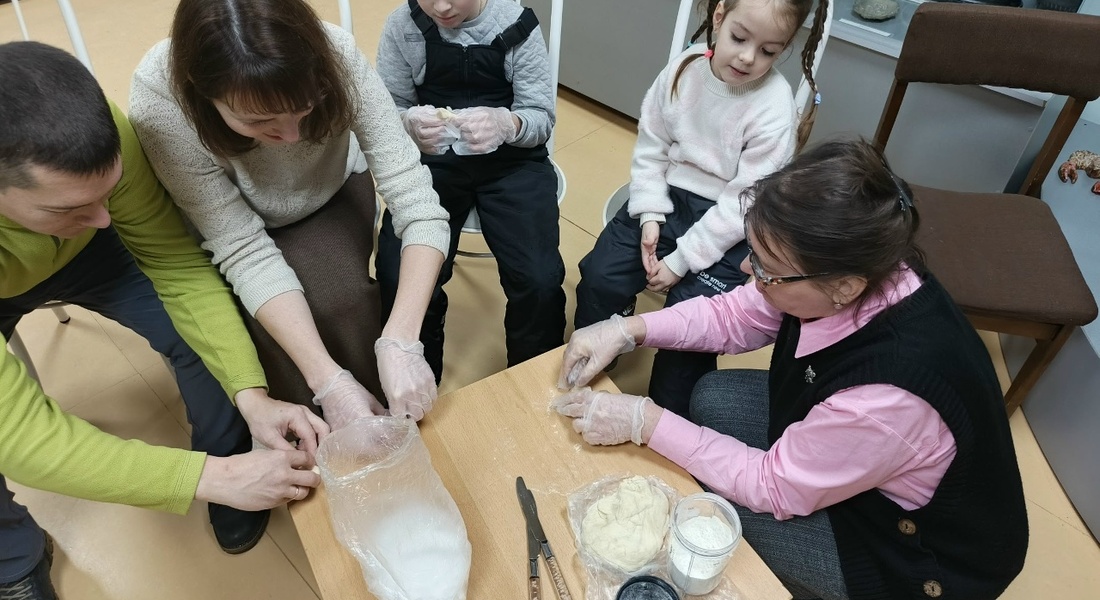 «Баская коровушка»: как в Весьегонске возрождают рождественскую традицию «Баская коровушка»: как в Весьегонске возрождают рождественскую традицию