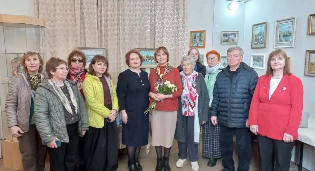 В Кашинском краеведческом музее состоялось открытие выставки живописи Игоря Котлеева «Этих улочек старинных обаяние и власть»