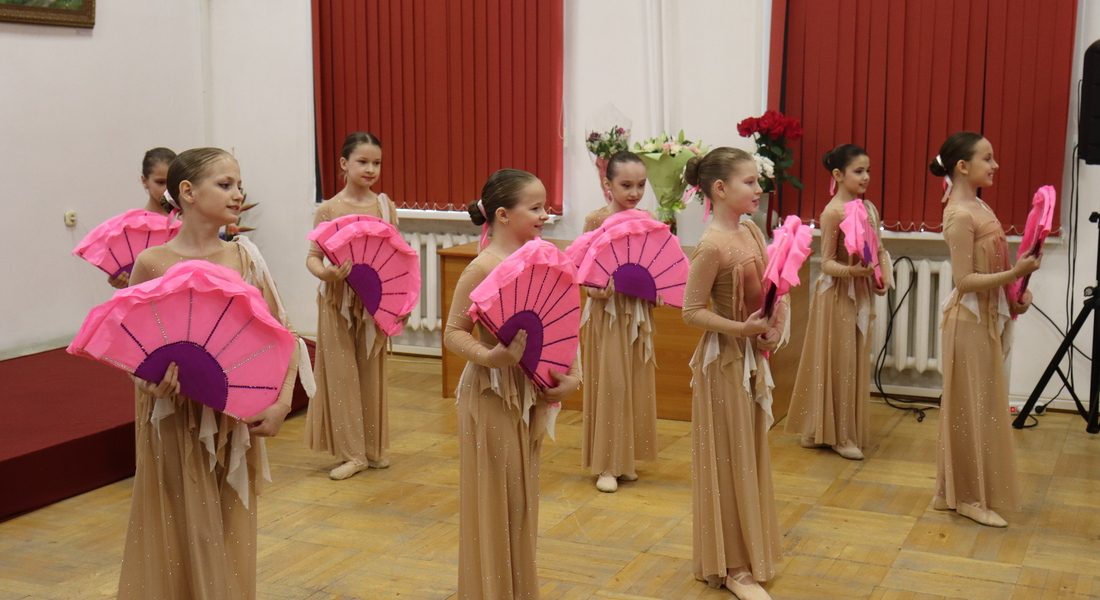 В Вышневолоцком краеведческом музее им. Г. Г. Монаховой открылась выставка «Счастье в ладонях»