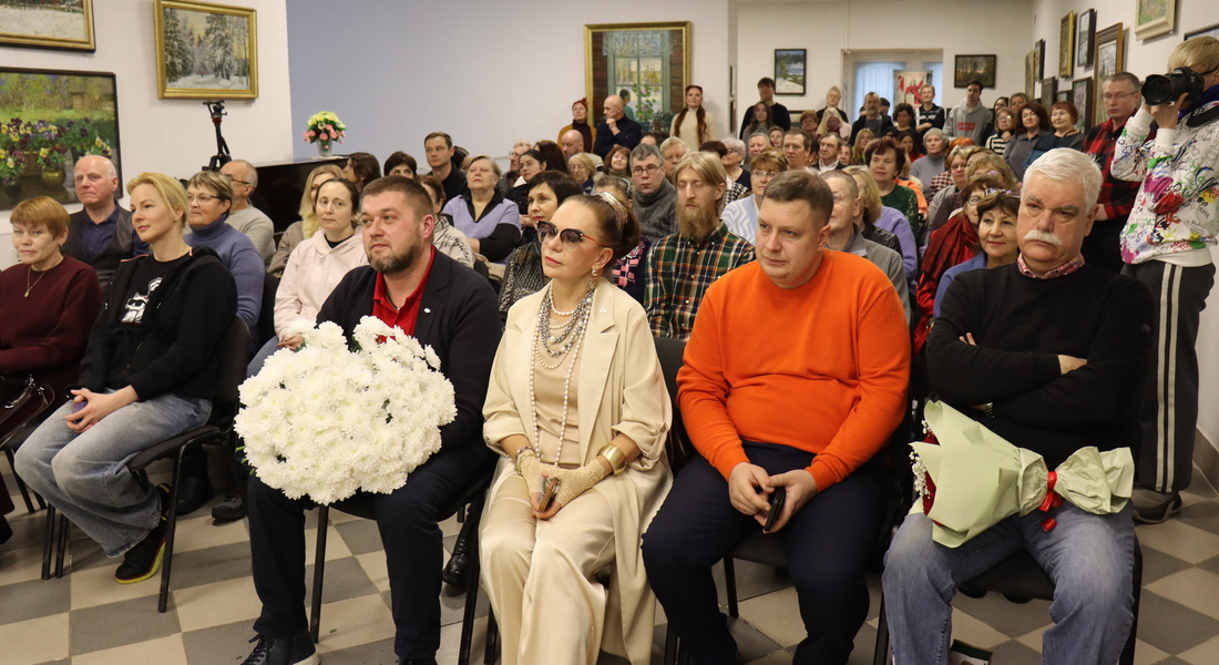 Открытие выставки живописи «Здесь Родины моей начало» в Вышневолоцком краеведческом музее им. Г. Г. Монаховой
