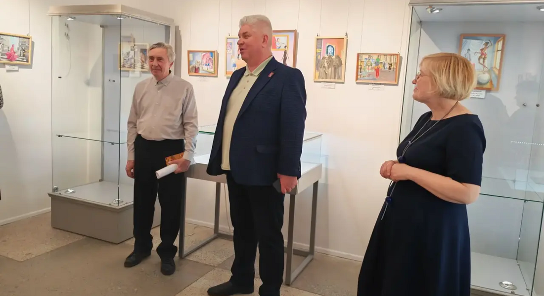 В Удомельском краеведческом музее состоялось открытие художественной выставки «Моя литературщина»