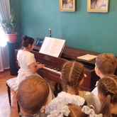 Вальс сквозь века: школьники погрузились в атмосферу пушкинской эпохи в Берново