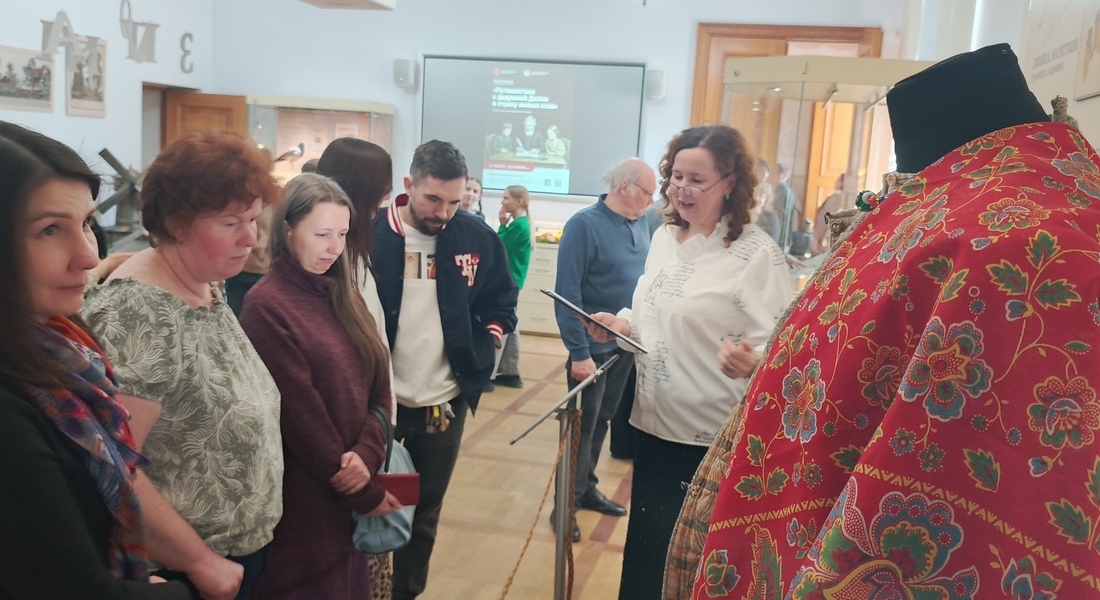 «Путешествие с дедушкой Далем в страну живых слов»: в Детском музейном центре открылась выставка к 225‑летию В. И. Даля «Путешествие с дедушкой Далем в страну живых слов»: в Детском музейном центре открылась выставка к 225‑летию В. И. Даля