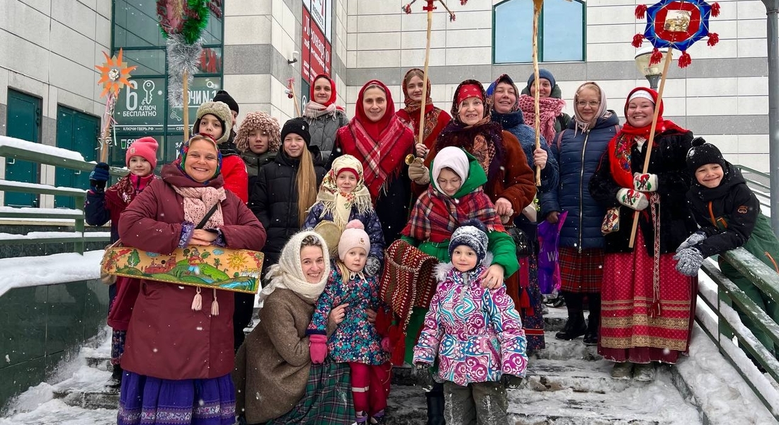 Праздничное колядование в светлый праздник Рождества