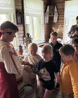 В "Ночь музеев" в Доме-музее С.Д. Дрожжина гости участвовали в квесте "Слова ушли, а вещи остались в музее"