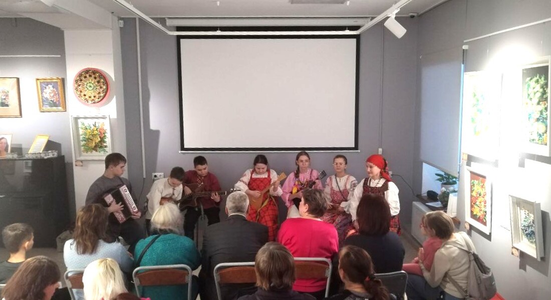 Открытие выставки «С любовью к родному краю» Открытие выставки «С любовью к родному краю»