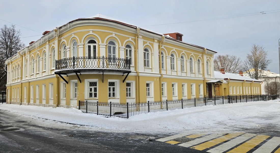 Салтыков‑Щедрин вдохновляет: студенты‑дизайнеры презентовали проекты в музее и договорились о сотрудничестве