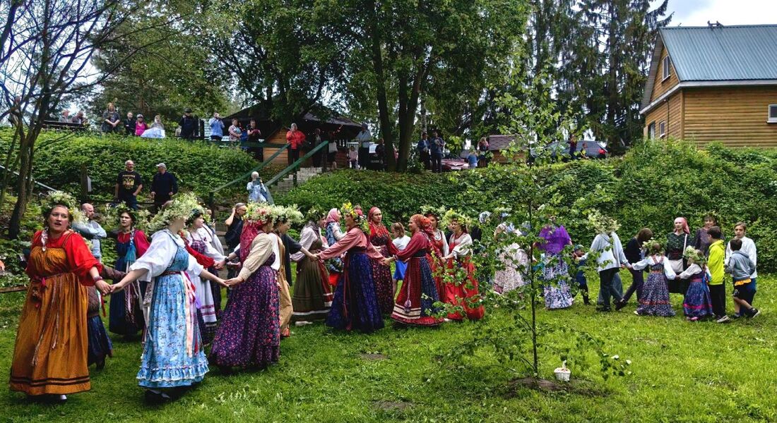 "Зеленые Святки" в деревне Савватьево "Зеленые Святки" в деревне Савватьево