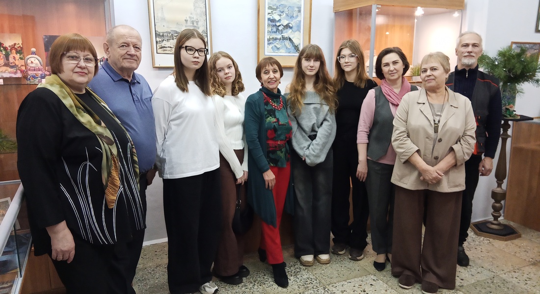 В Конаковском краеведческом музее открылась выставка «Русский фаянс» В Конаковском краеведческом музее открылась выставка «Русский фаянс»