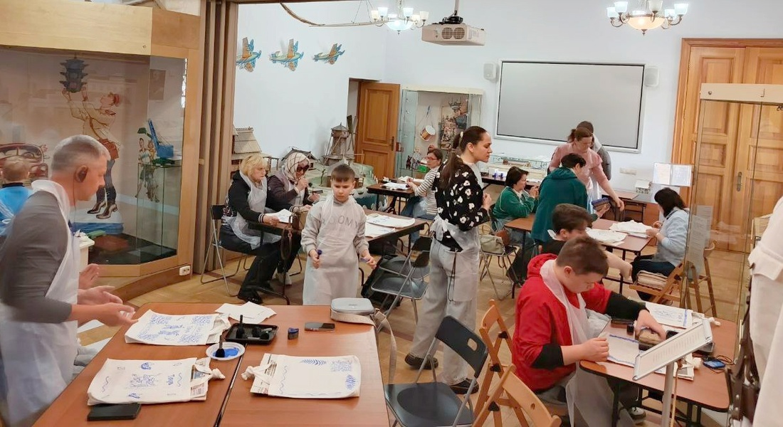 Туристы осваивают набойку Туристы осваивают набойку