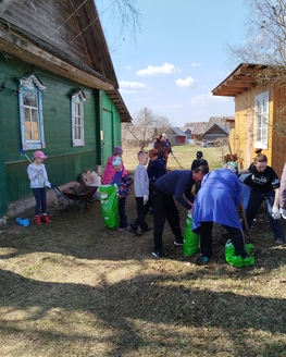 В Ворошиловском краеведческом музее  ударным трудом  отметили Международный день защиты памятников и исторических мест