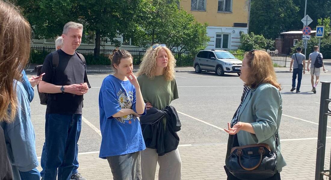 Экскурсия для участников драматургической лаборатории студентов Высшей школы сценических искусств им. К. Райкина Экскурсия для участников драматургической лаборатории студентов Высшей школы сценических искусств им. К. Райкина