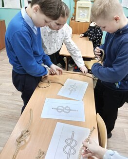 Только смелым покоряются моря: ученики школы знакомятся с морским флотом