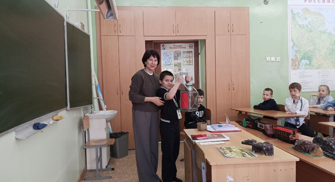 «В мире вот что происходит: самовар в упряжке ходит» — музей пришёл в школу с увлекательным уроком истории