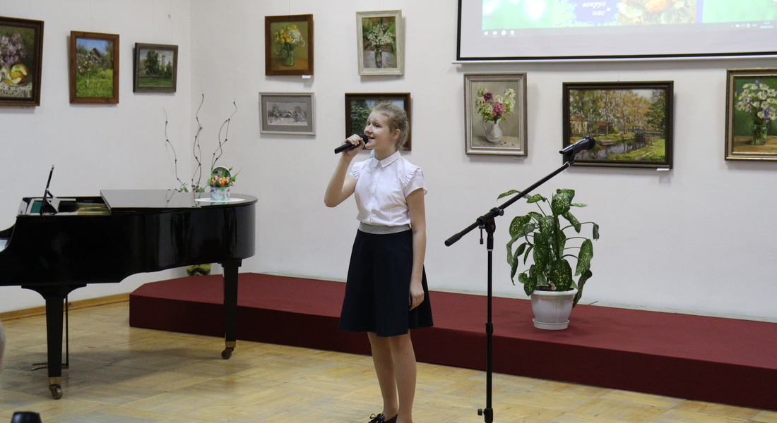 В Вышневолоцком краеведческом музее открылась выставка Елены Столыпиной «Прекрасное вокруг нас»