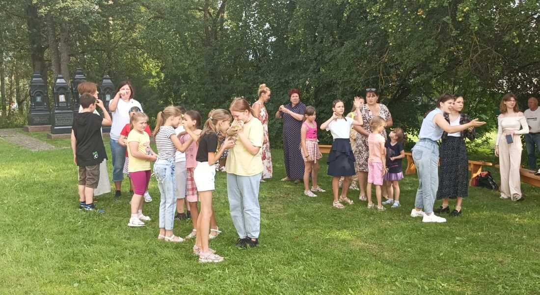 «Пришёл Спас - всему час» «Пришёл Спас - всему час»