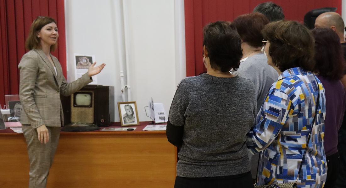 В Вышневолоцком краеведческом музее им. Г.Г. Монаховой открылась выставка одного дня, посвященная уроженцу Вышнего Волочка актеру Ивану Дмитриеву