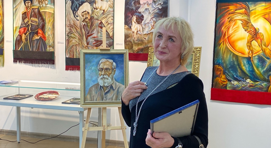 Торжественное закрытие выставки «Атласное чудо с берегов Невы» Торжественное закрытие выставки «Атласное чудо с берегов Невы»