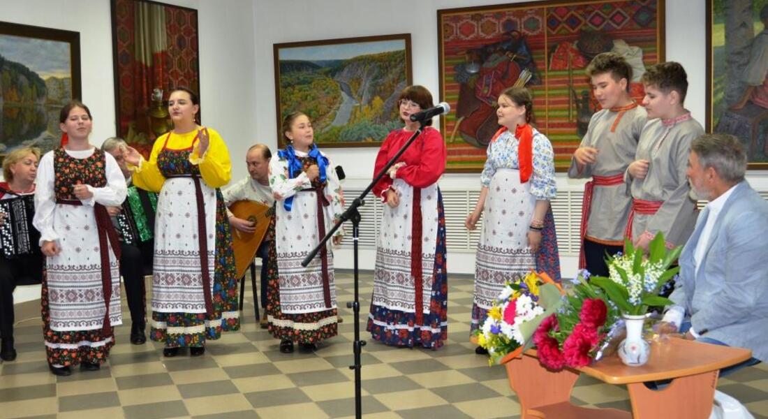 Открытие выставки живописи «Истоки» 