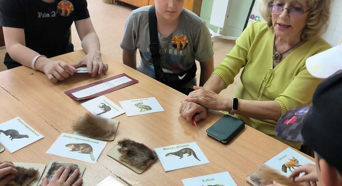 Сотрудники отдела природы провели мероприятия ко Дню юнната