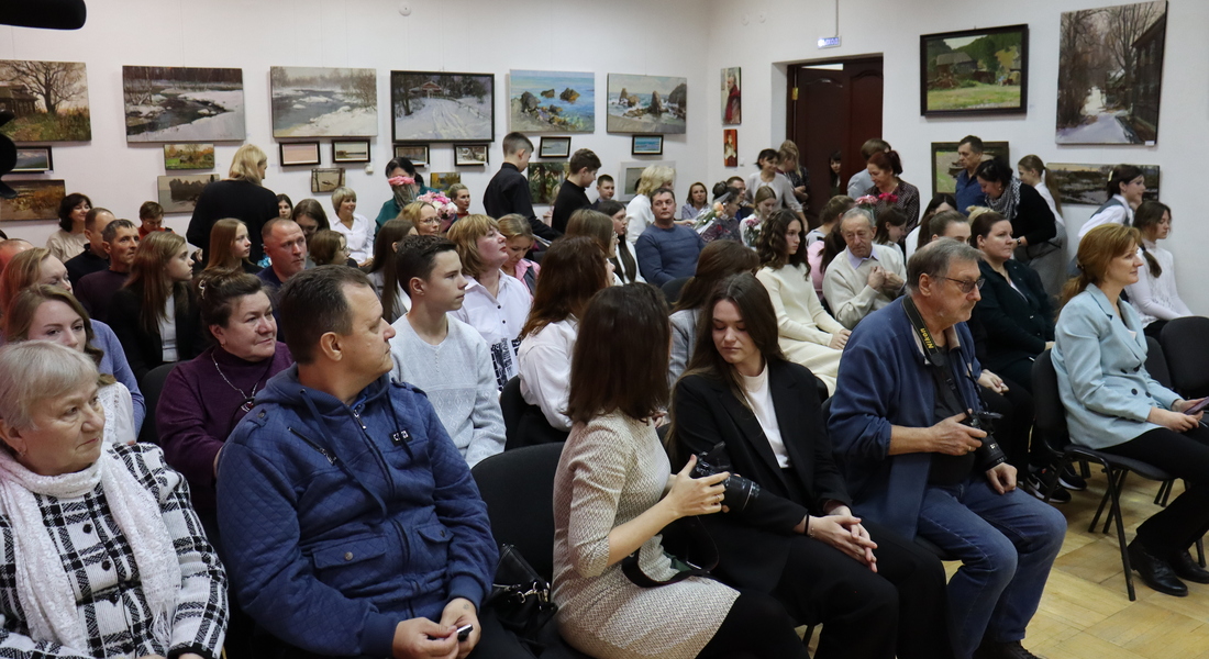 Презентован буклет «Стипендиаты Главы Вышневолоцкого городского округа – 2023»