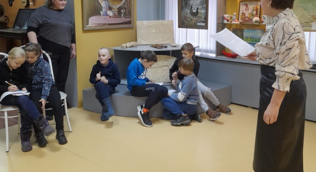 Для детей в музее провели интеллектуальную игру "Пока мы едины- мы непобедимы!" Для детей в музее провели интеллектуальную игру "Пока мы едины- мы непобедимы!"
