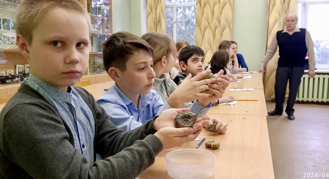 Сотрудник Отдела природа ТГОМ провели занятие  "Жизнь в древнем океане"