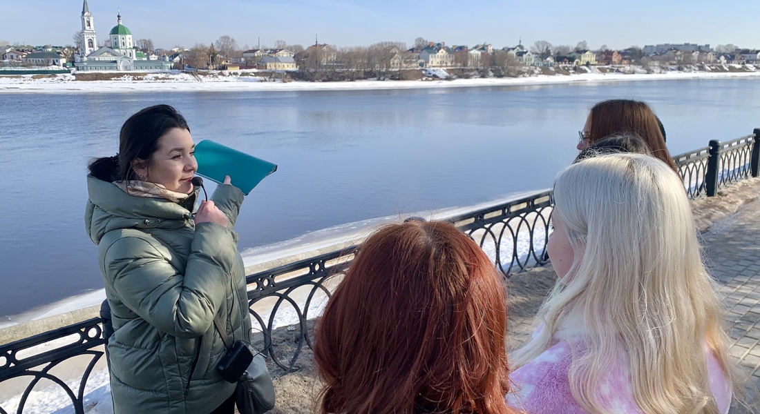 Школьники из Твери и Москвы посетили интерактивные занятия и экскурсии от Тверского краеведческого музея Школьники из Твери и Москвы посетили интерактивные занятия и экскурсии от Тверского краеведческого музея