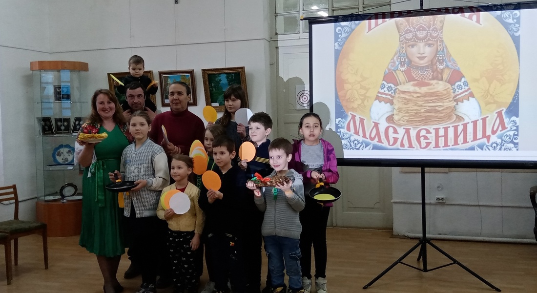 Масленица весела, всех на праздник созвала! Масленица весела, всех на праздник созвала!