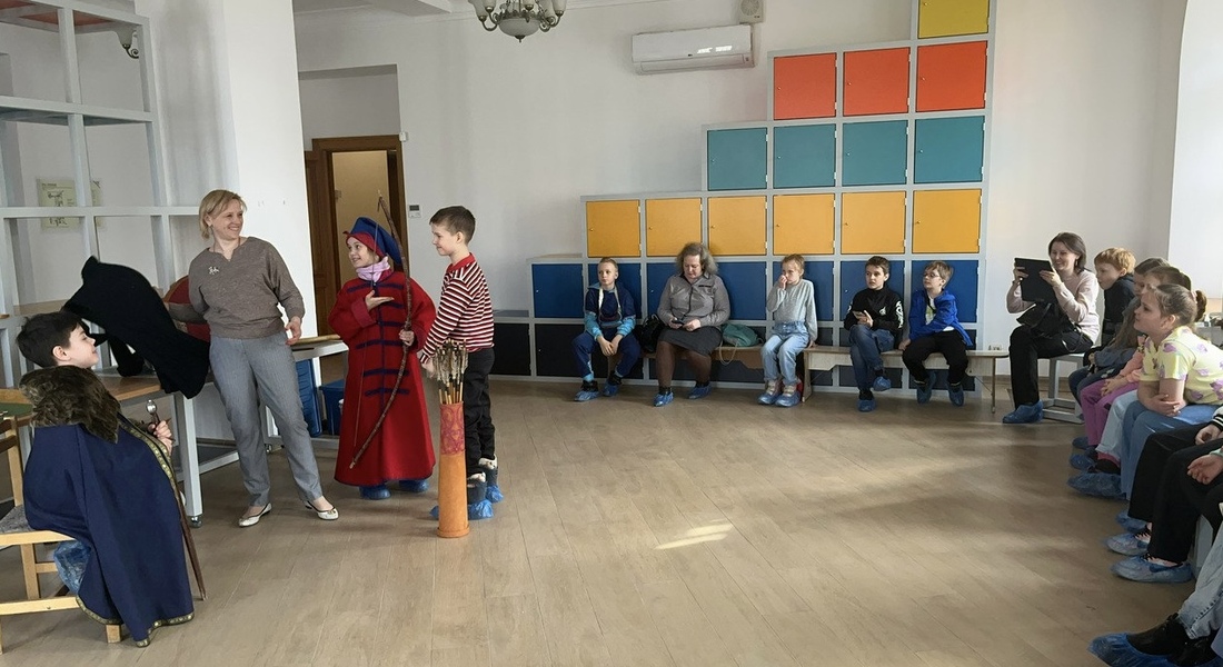 В Тверском краеведческом музее в дни каникул для школьников проводят исторические занятия В Тверском краеведческом музее в дни каникул для школьников проводят исторические занятия