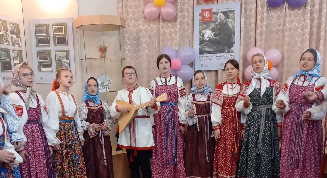 В Кашинском краеведческом музее в "Ночь музеев" говорили о семейных традициях и пели песни В Кашинском краеведческом музее в "Ночь музеев" говорили о семейных традициях и пели песни
