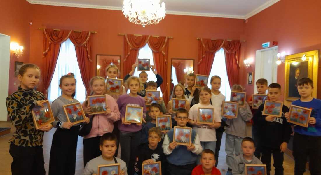 Картины из шерсти мастерили в дни осенних каникул в Музее А.С.Пушкина в Торжке Картины из шерсти мастерили в дни осенних каникул в Музее А.С.Пушкина в Торжке